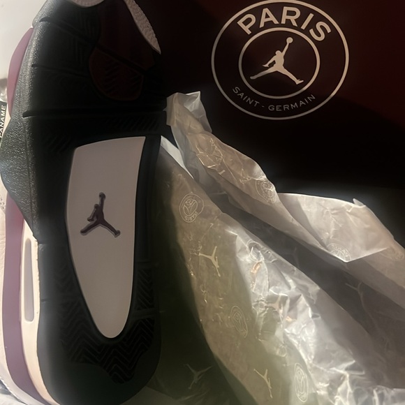Jordan 4- Paris St.Germain - Picture 2 of 6